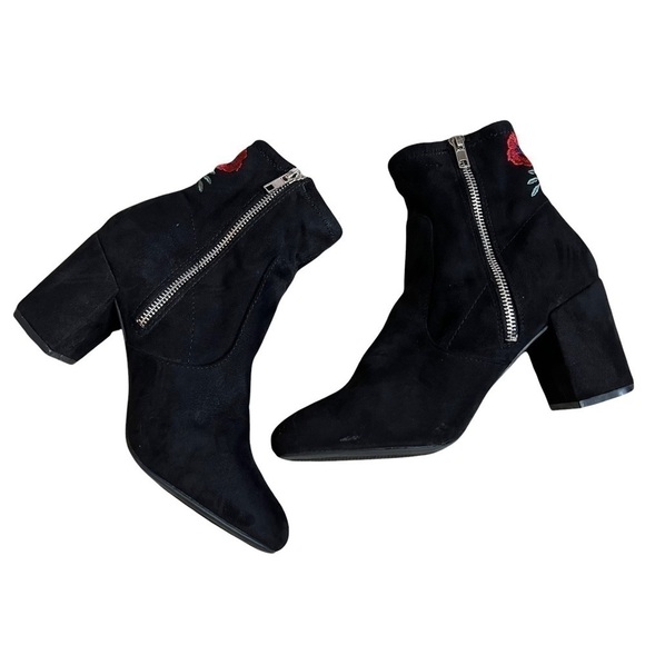 Rampage Floral Embroidered Black Velvety Sock Chunky Heel Boots - Picture 3 of 9